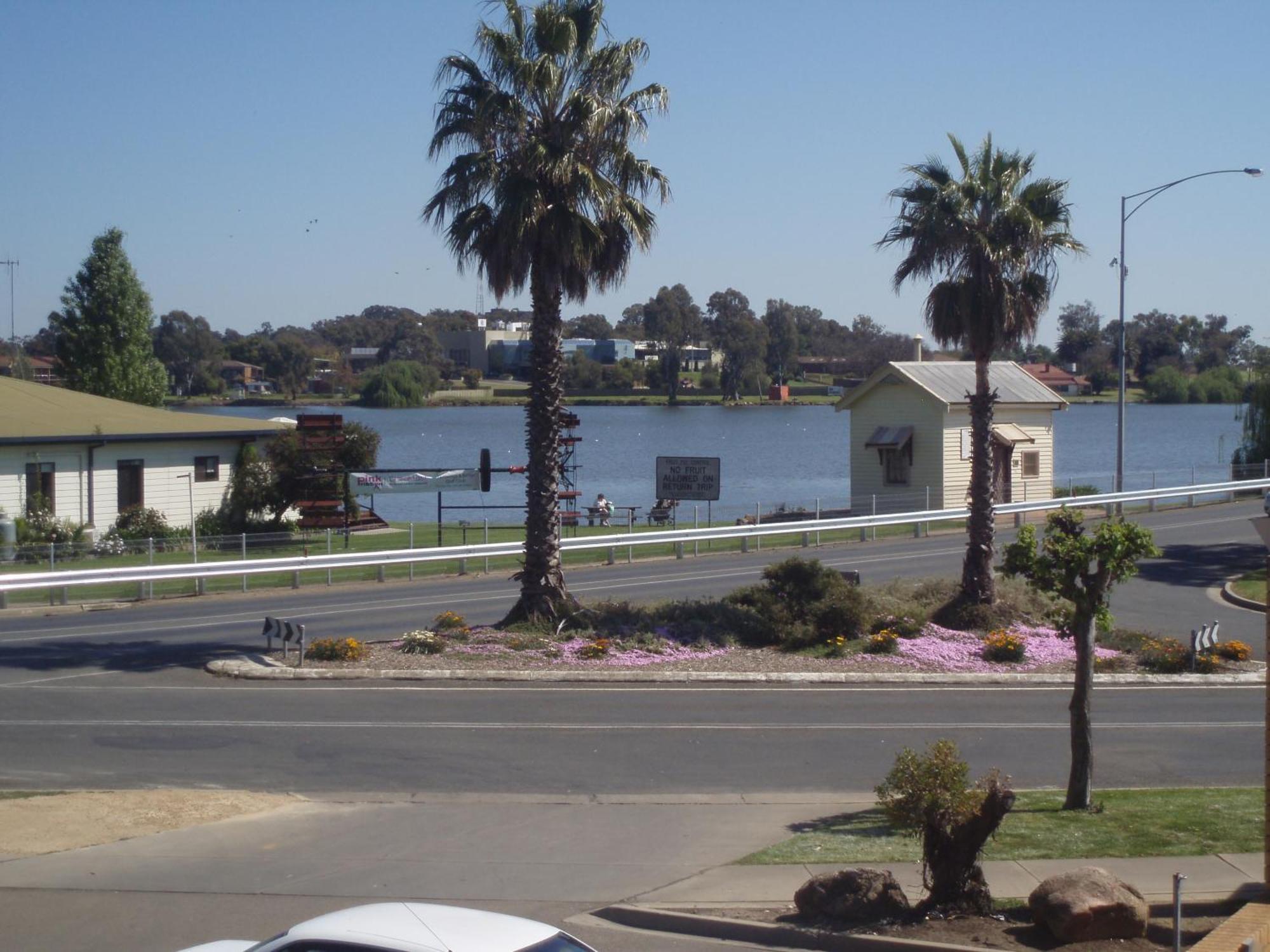 Lakeview Motel Yarrawonga Exterior foto